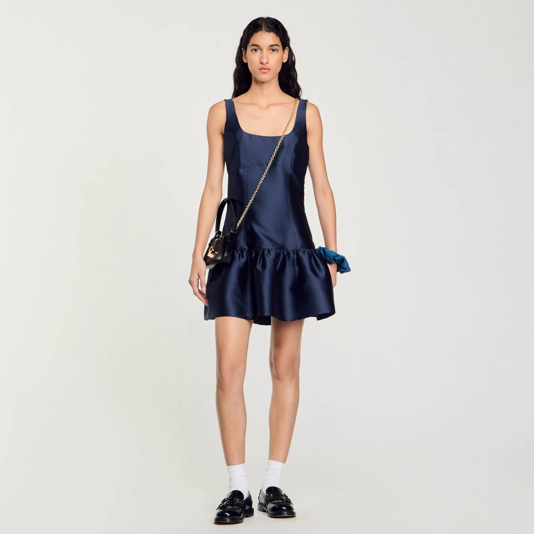 Shop SANDRO Robe Courte En Satin Bleu Nuit